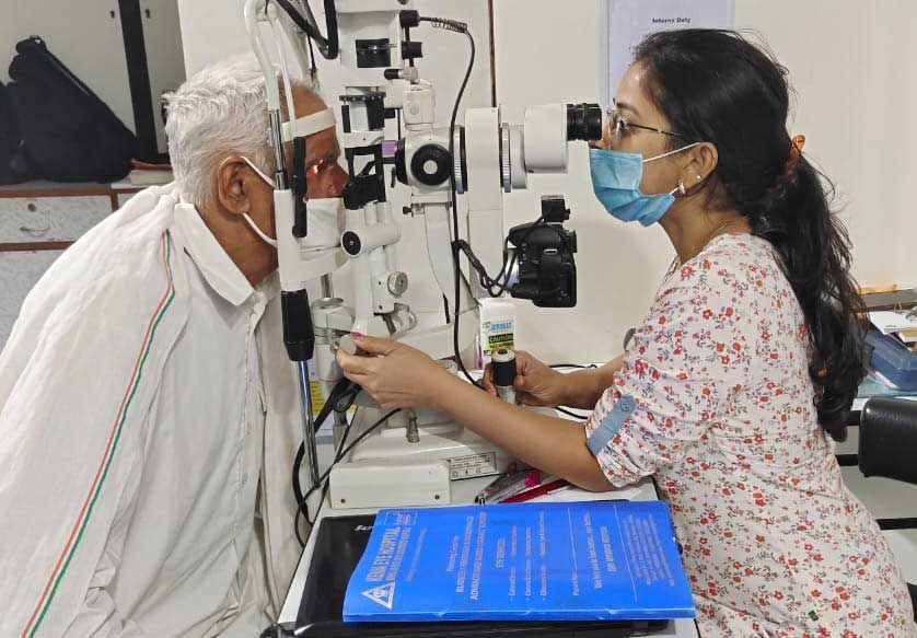 Cataract evaluation at Kenia Eye Hospital